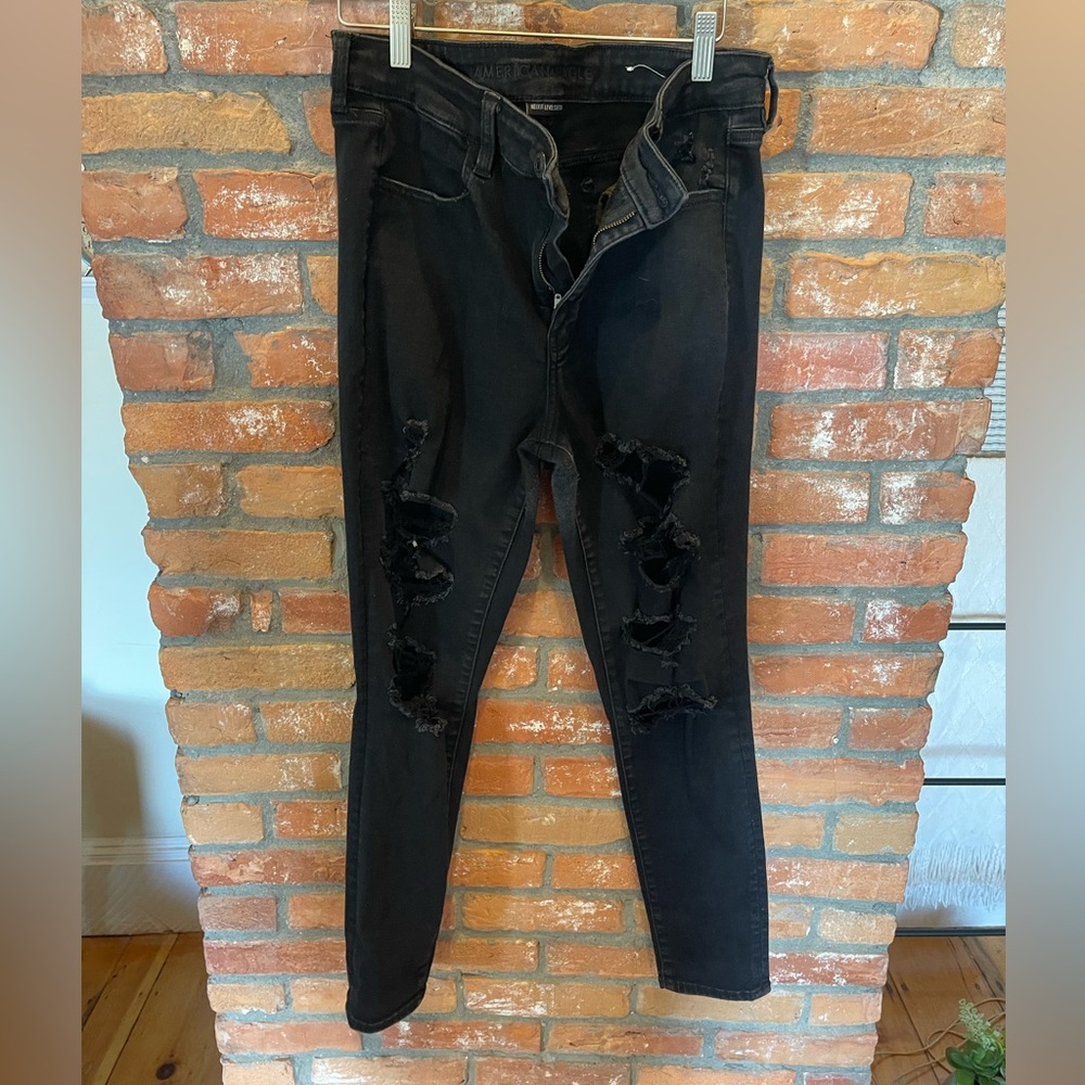 AE black ripped jeans